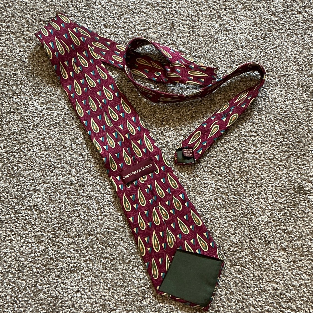 Geoffrey Beene Burgundy and Gold Teardrop Tie